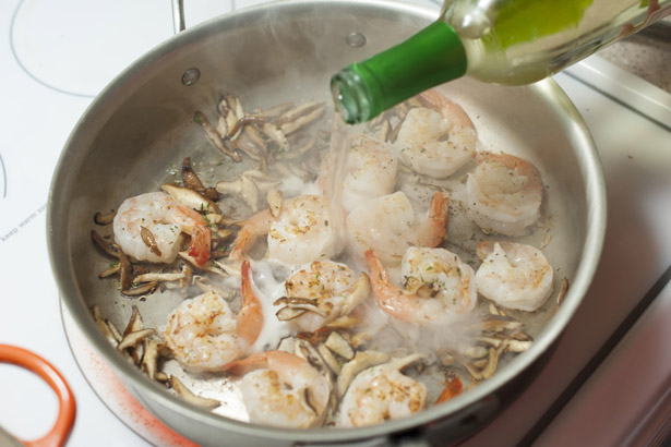 White Wine Shrimp Cooking