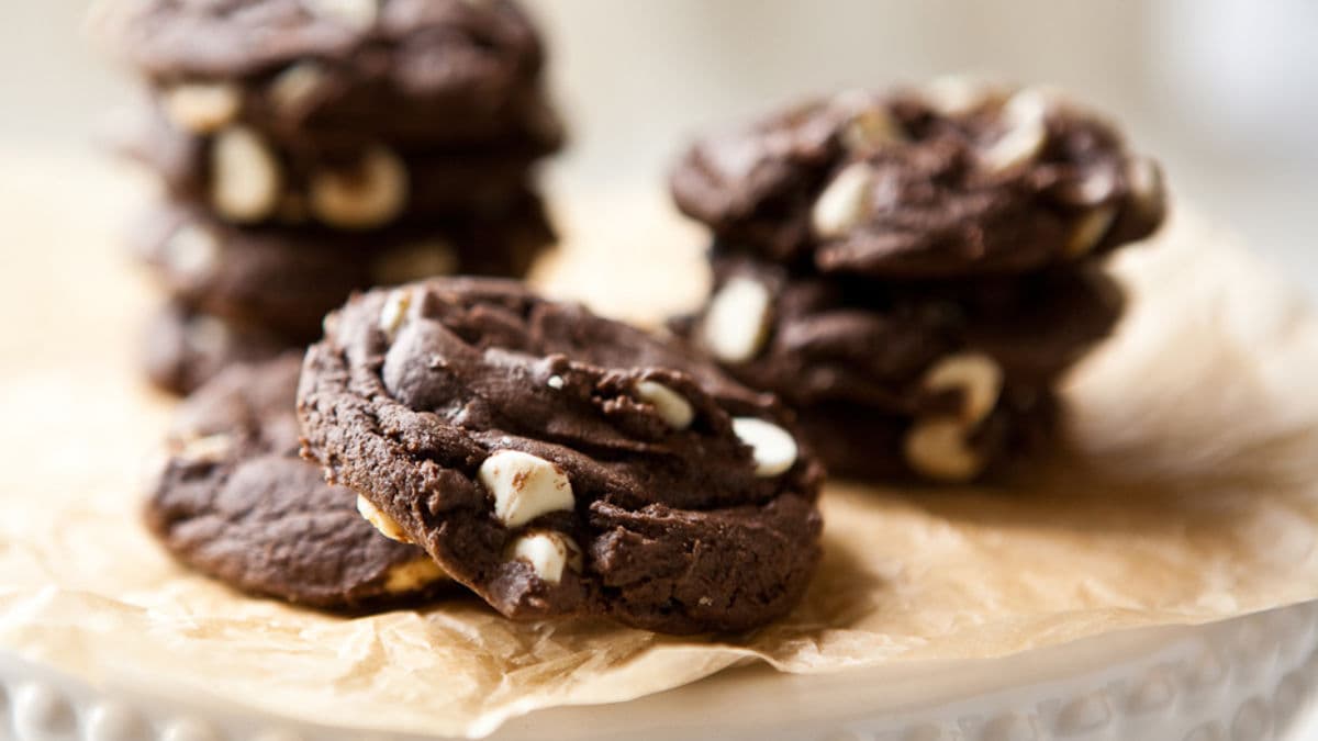 Boozy White Chocolate Chip Fudge Cookies